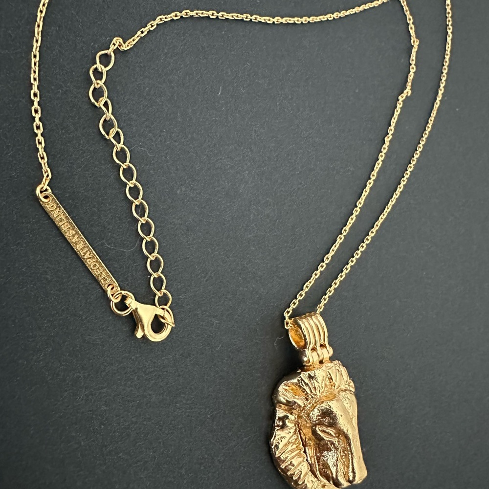 Cleopatra’s Bling - Lion pendant - 18K GOLD PLATED never worn - Picture 2 of 10